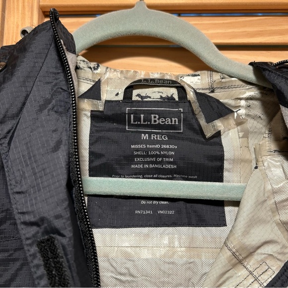 LLBean Raincoat - Picture 2 of 6